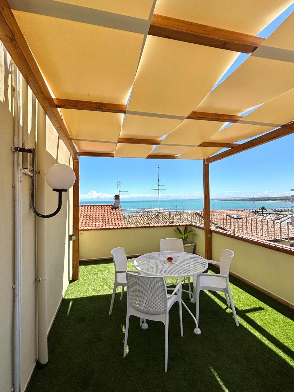 Residenza Borgo Antico Villa Термоли Екстериор снимка